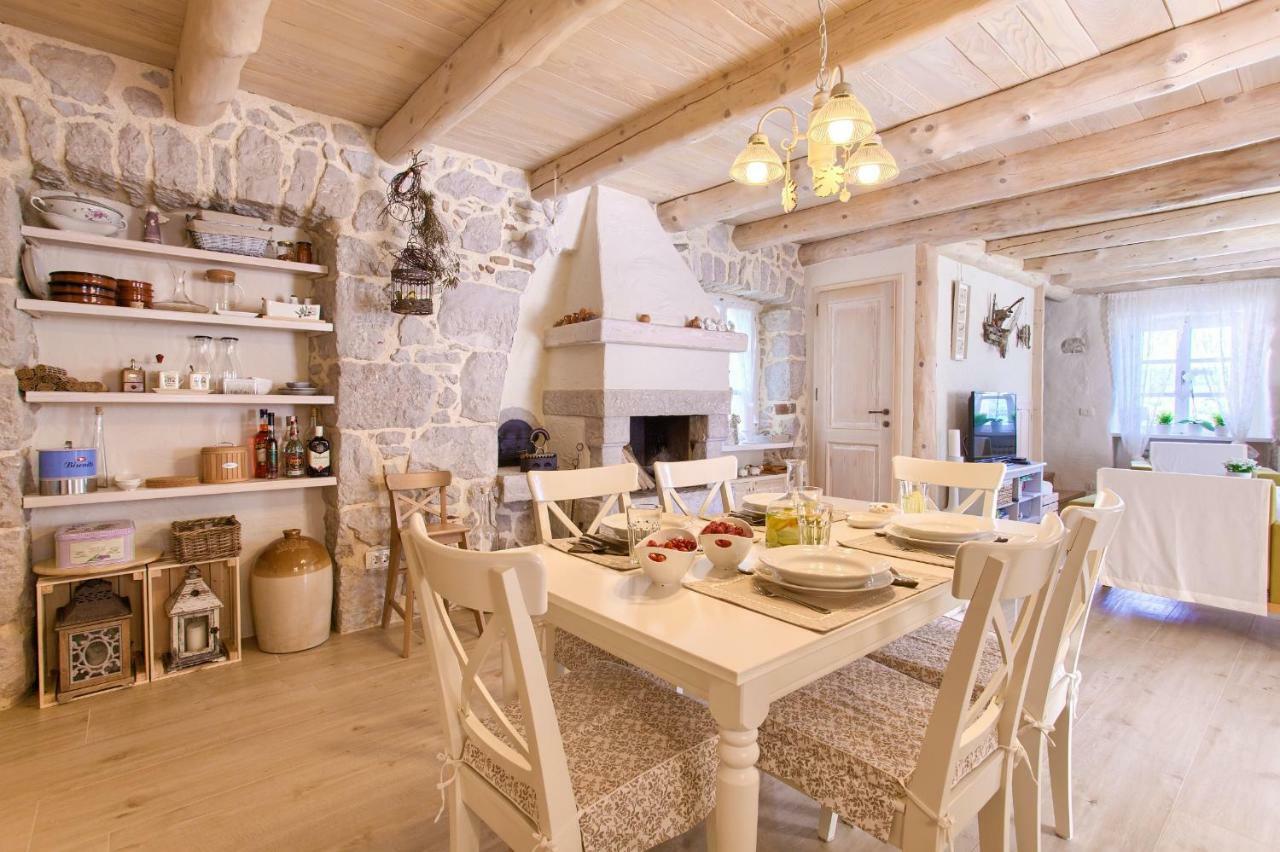 Holiday home White Heritage House Cizici